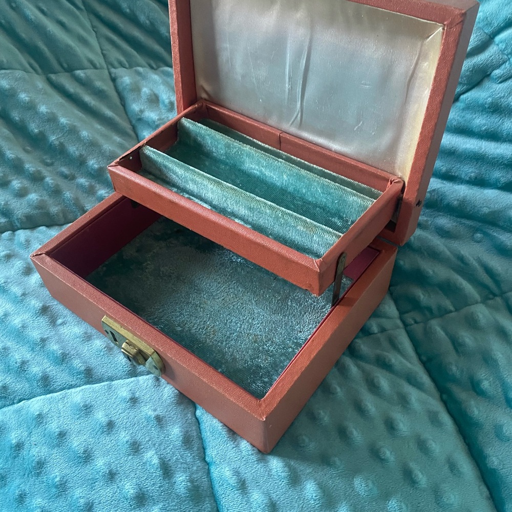 Retro pink jewelry box 80s 90s foldout earring ring boxes decor antique - Picture 4 of 10
